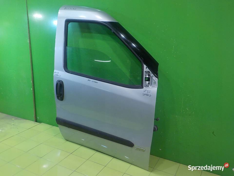 OPEL COMBO D 13 CDTI 13r L1H1 drzwi prawe przod mazowieckie Suków