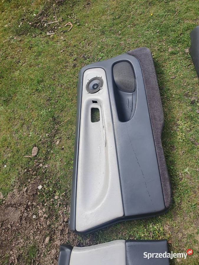 Komplet boczków drzwi Volvo c70 I 9704 osobowe Kraków sprzedam