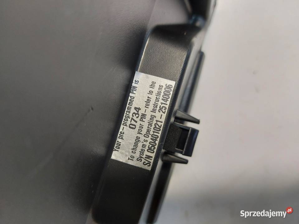 Subaru WRX STI 2015r podłokietnik tunelu