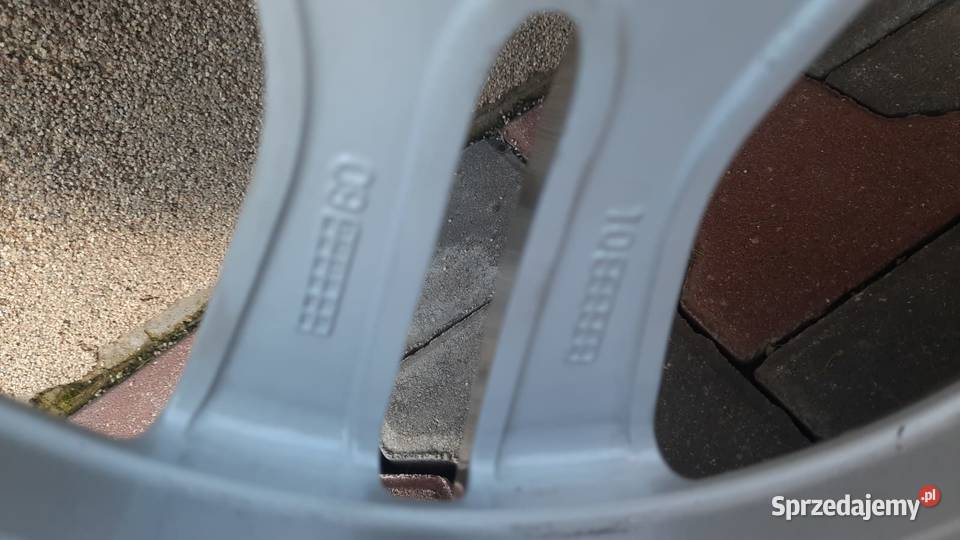 Felgi Koła BMW F30 F31 E90 E46 16 5x120 ET31