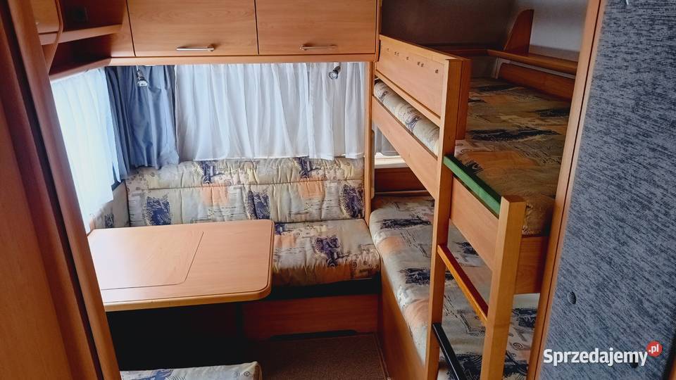 przyczepa kempingowa łóżka piętrowe campingowa Międzybrodzie Bialskie