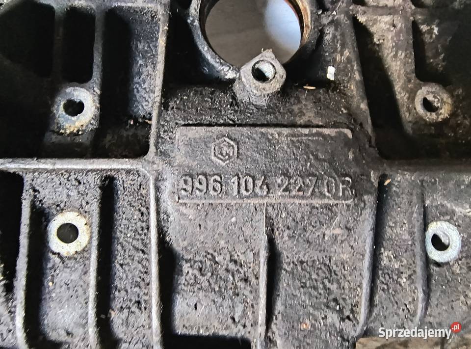 9961042270R pokrywa zaworów Porsche Boxster 986 Kakonin