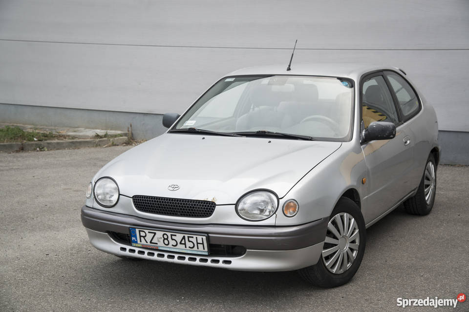 Спойлер toyota corolla e11