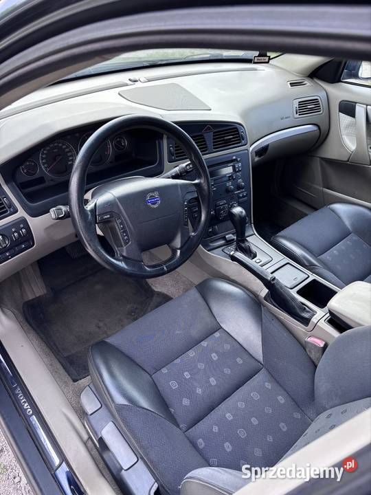 Volvo V70 II 24 D automat hak