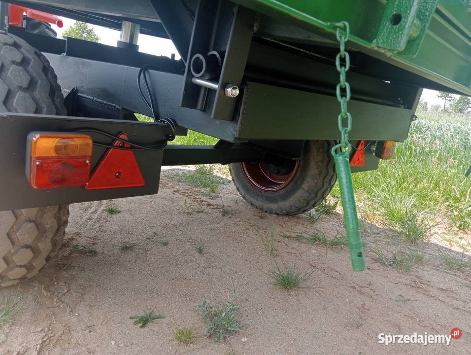 Przyczepa jednoosiowa wywrotka do tyłu nieuszkodzony łódzkie Radomsko