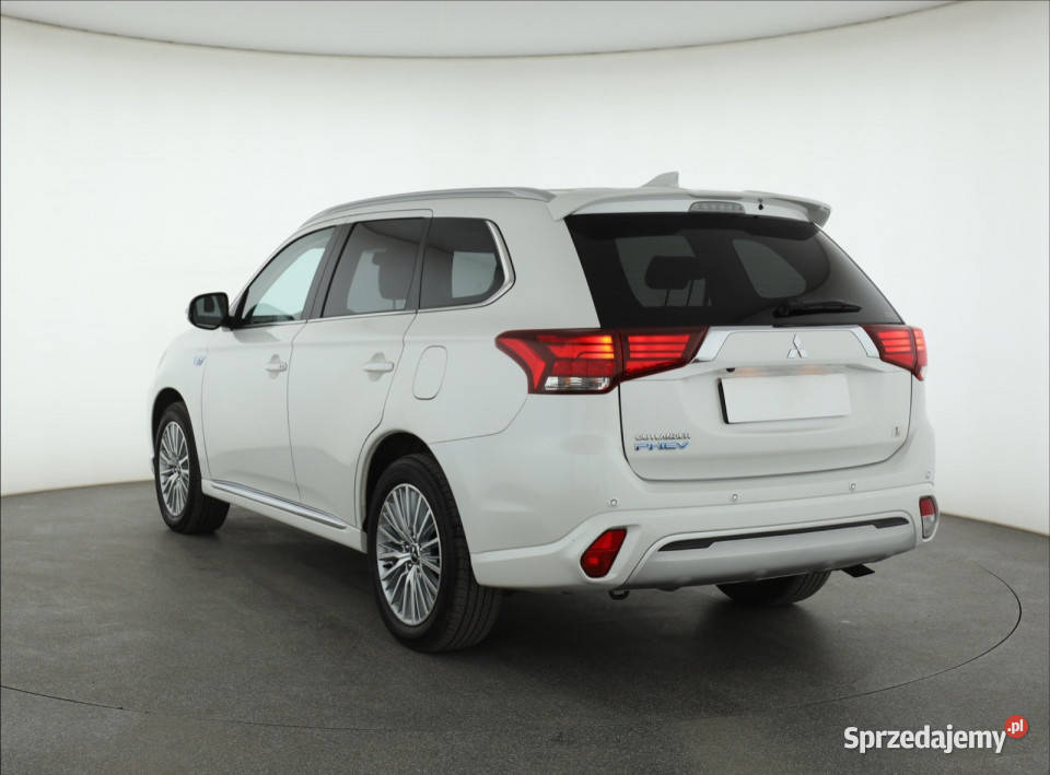 Mitsubishi Outlander 24 PHEV Piaseczno