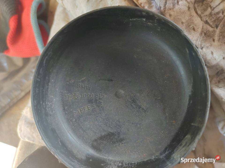 Zaślepka dekiel osłona amortyzatora BMW E38 E39 Chodzież