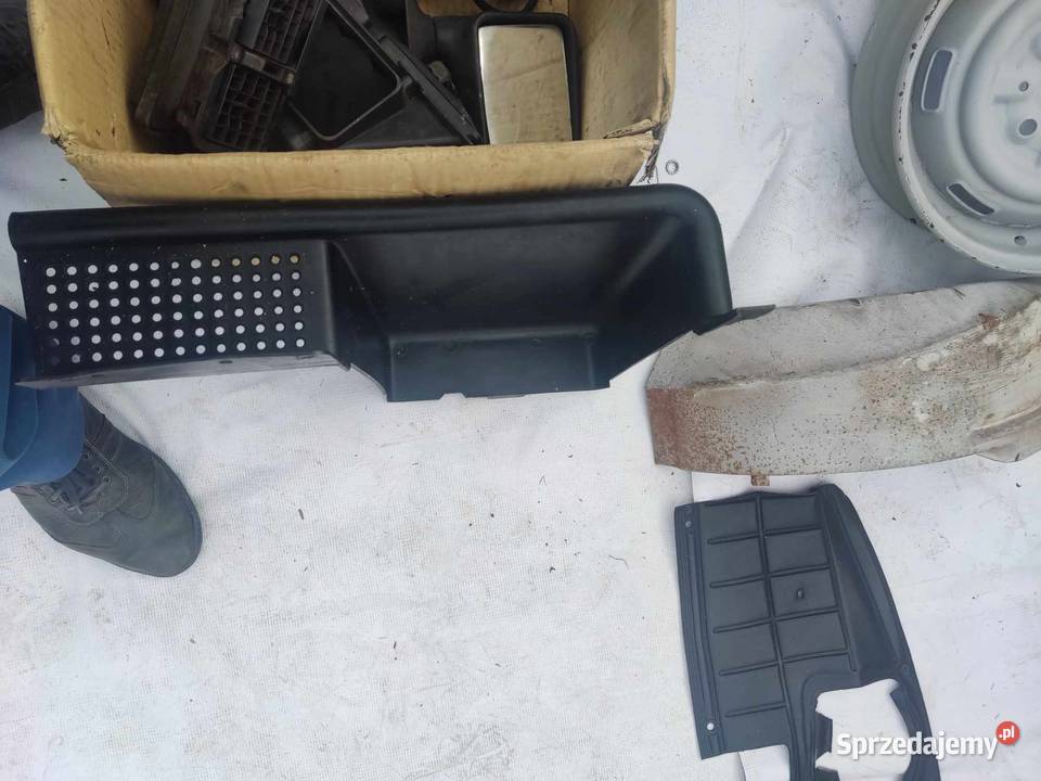 fiat 126 tapicerka deski 1978 podsufitka osobowe Pozostałe łódzkie sprzedam