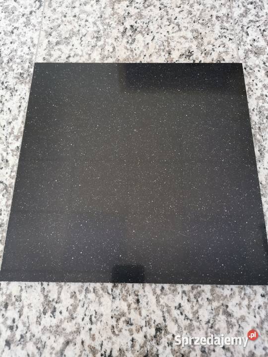 Spiek kwarcowy NARON 30x30x12 poler podkarpackie