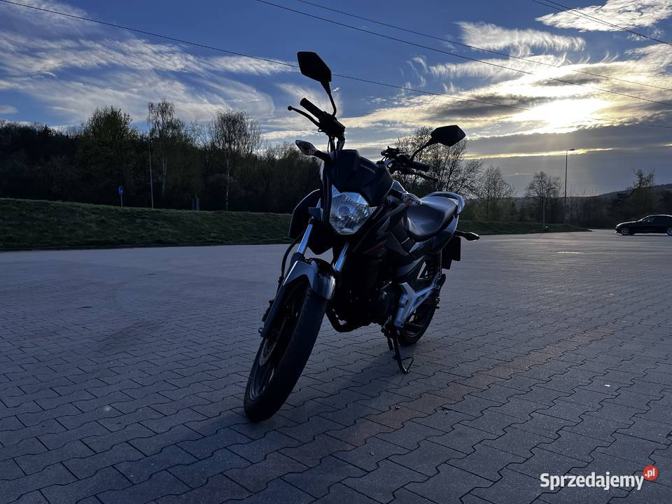Honda cb125f 2016 kat a1b niski przebieg manualna Świebodzice sprzedam