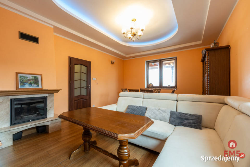 Do sprzedaży dom wolnostojący Białowieża 400m2 cegła