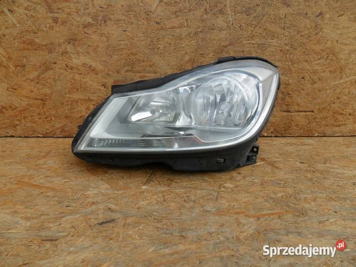 Lampa Przednia Mercedes C Klasa W204 A2048204959 Nowy Tomyśl