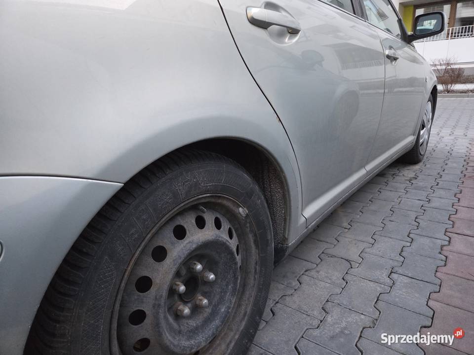 Toyota Avensis T25 18 VVTi sedan klimatyzacja 1794cm3 Avensis Grodzisk Mazowiecki sprzedam