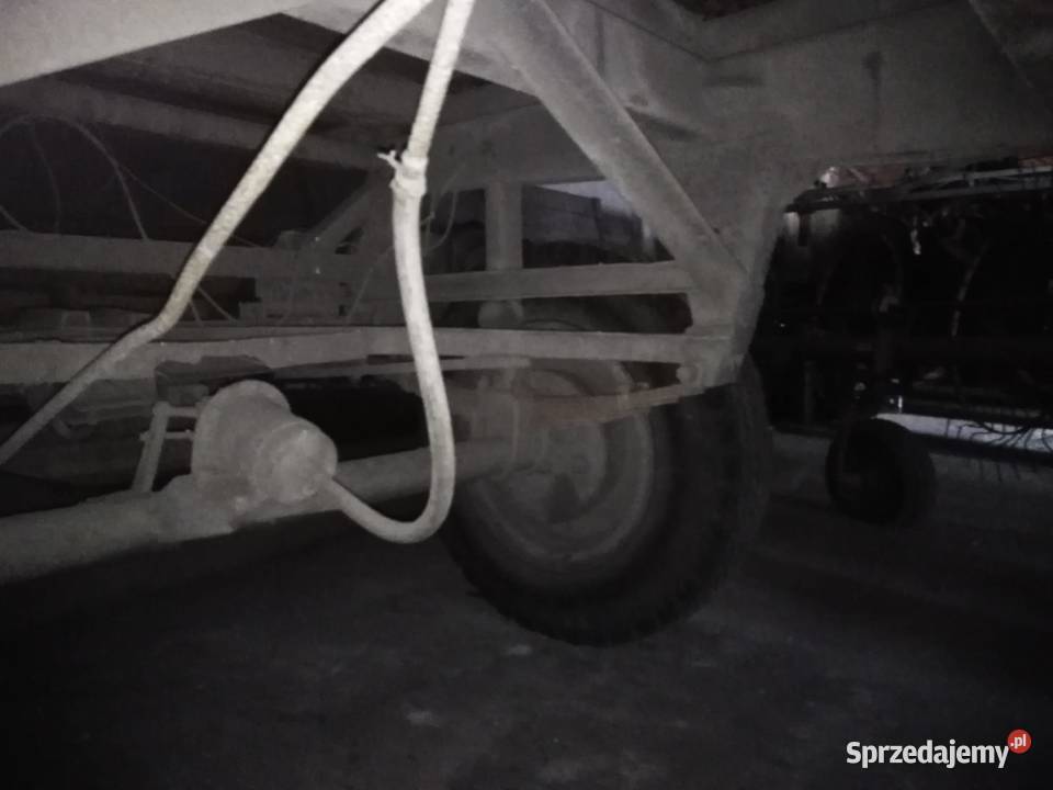 Sprzedam przyczepę rolniczą wywrotkę D47 r 1983 Włoszakowice