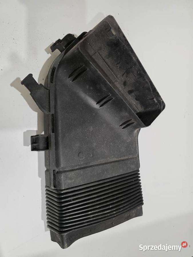 Rura dolotu powietrza Audi a4b6 8E0129617E Części samochodowe warmińsko-mazurskie