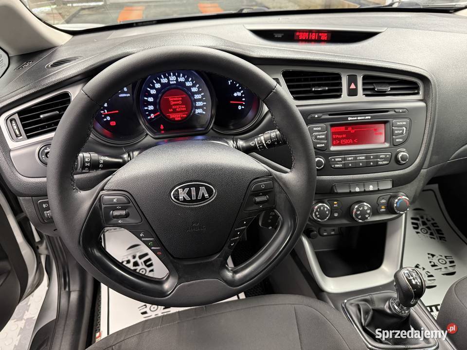Kia Ceed oszczędny 16CRDI 4L100 Salon GWARANCJA wielofunkcyjna kierownica wielkopolskie Poznań