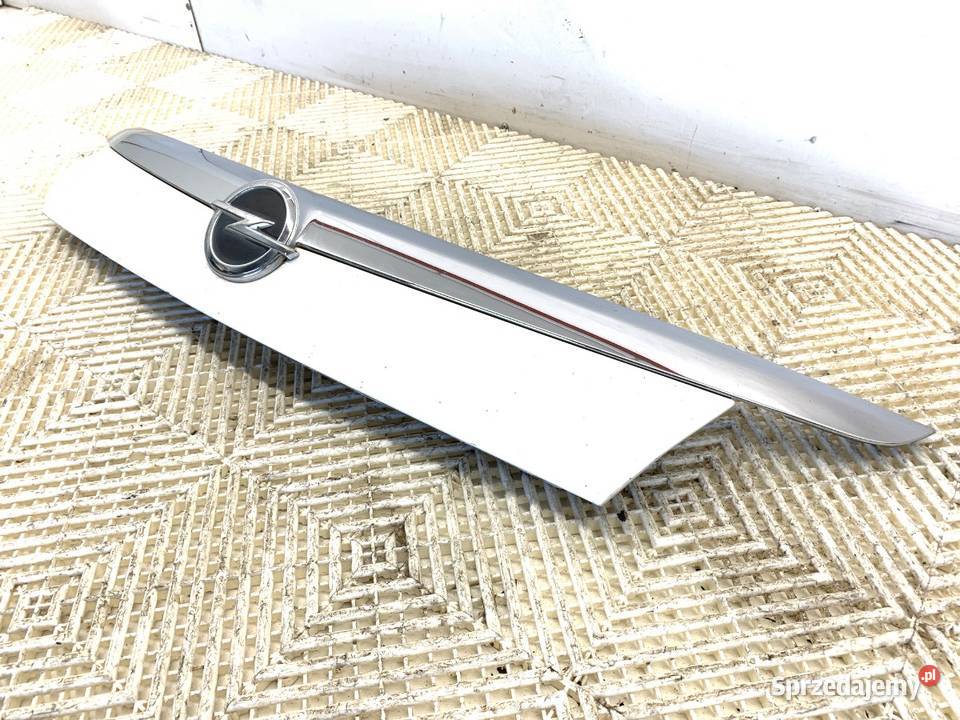 LISTWA KLAPY TYŁ OPEL INSIGNIA A Kombi 0817