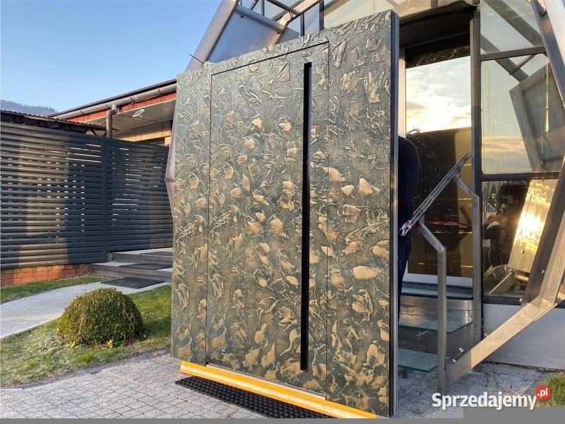 Drzwi wejściowe pokryte brązem innym metalem Nowy Sącz