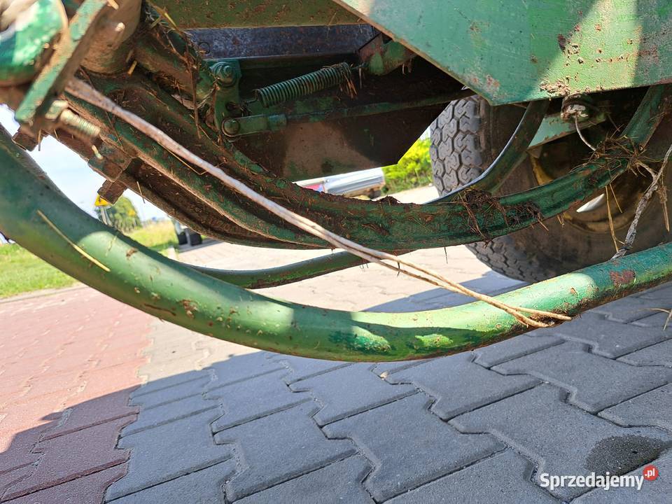 Prasa kostkująca do słomy John Deere 214B Proszowice