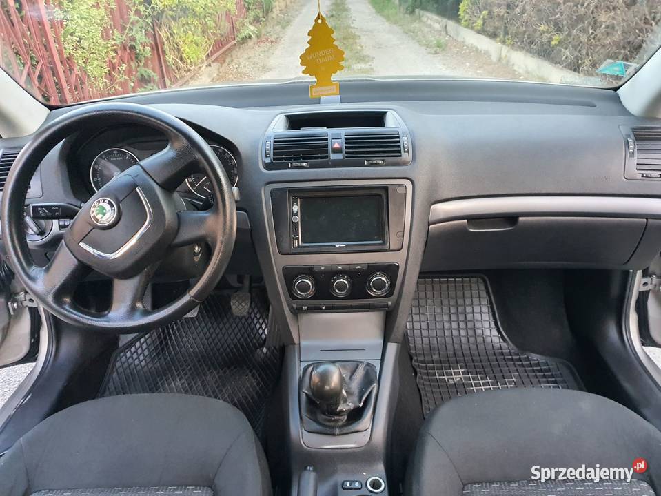 SKODA OCTAVIA 16 BENZYNA Z GAZEM 2009 światła do jazdy dziennej małopolskie Łęg Tarnowski