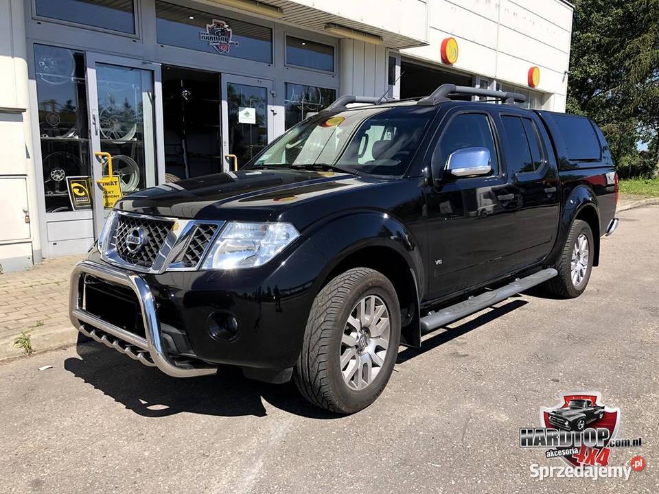 Zabudowa Nissan Navara D40 Hardtop 2011 części blacharskie Pasłęk