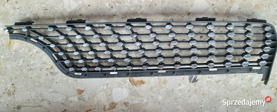 Gril atrapa kratka w176 lewa góra DIAMOND osobowe Atrapy