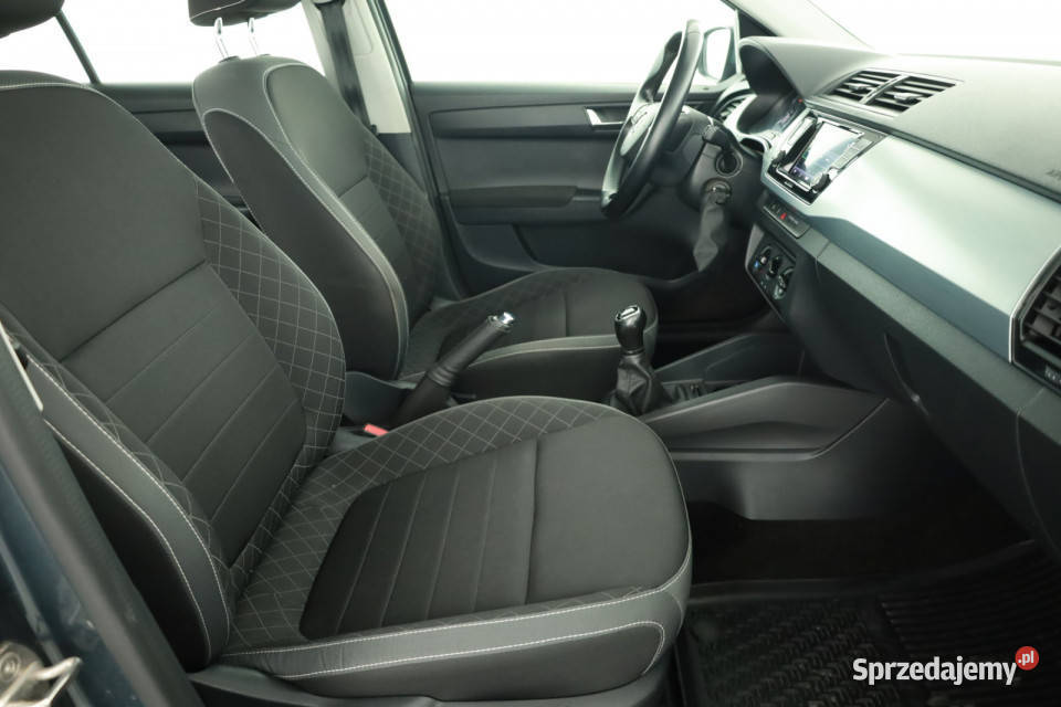 Skoda Fabia 10 TSI radio sprzedam