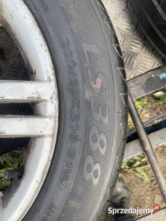 Felgi 16 Fiat Stilo 4x98 opony 2055516 Rozmiar 16" Części sprzedam
