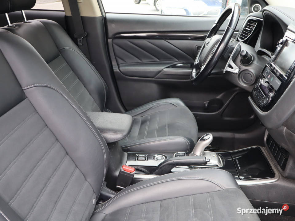 Mitsubishi Outlander 20 PHEV Piaseczno