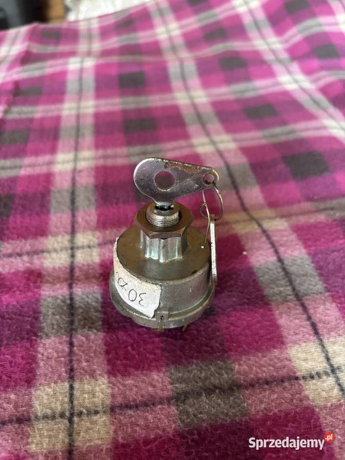 stacyjka ciągnik ferguson Krajenka