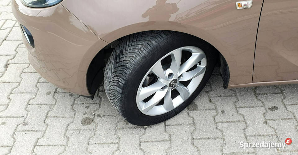 Opel Adam TempomatŚwiatła do jazdy światła przeciwmgielne Przyszowice