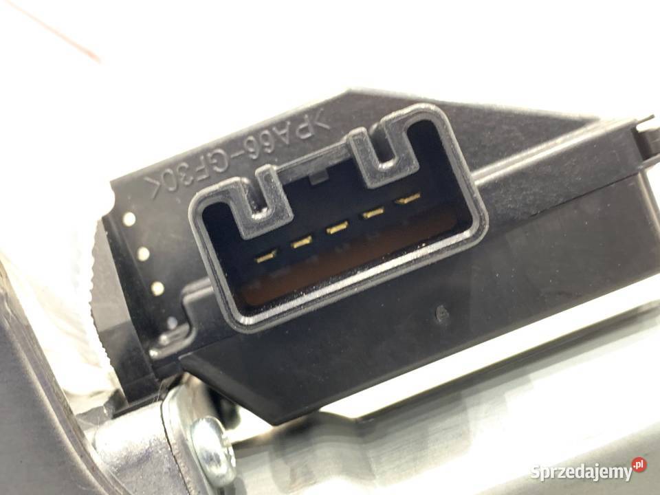 SILNIK WYCIERACZEK TYŁ TOYOTA YARIS III