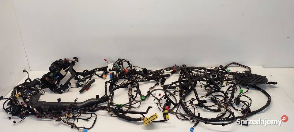 VW TIGUAN II WIĄZKA KABINY 20TSI 2018 osobowe Materiały instalacyjne