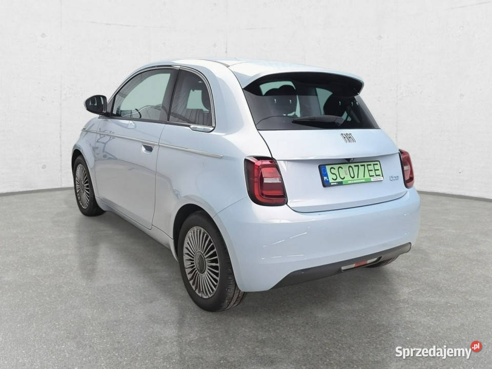 Fiat 500e Komorniki