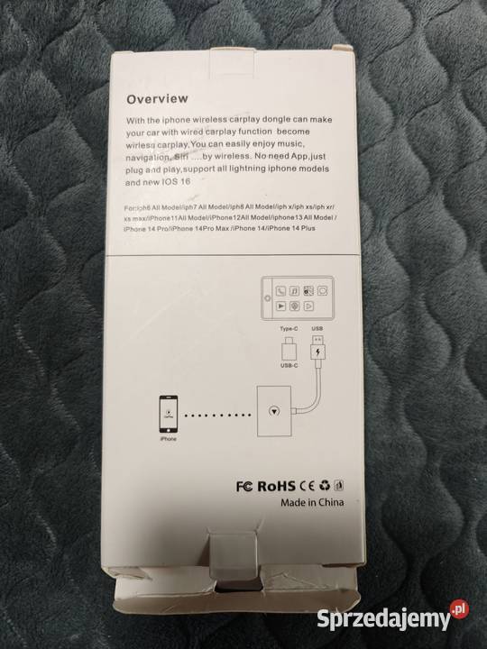 Bezprzewodowy czarny adapter samochodowy CarPlay