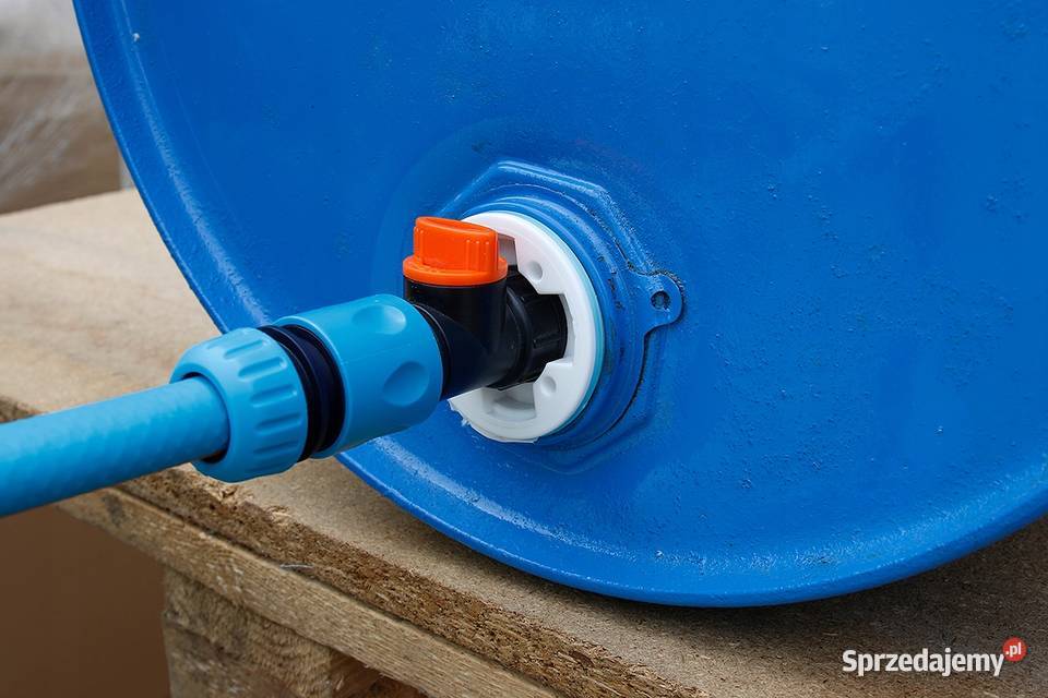 Beczki plastikowe 200l