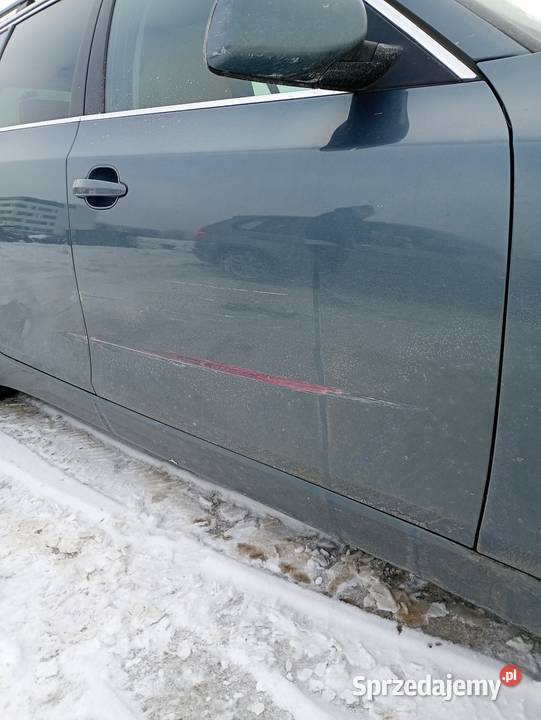 BMW 5 e61 520d 2009r uszkodzona niebieski Dębowa Kłoda