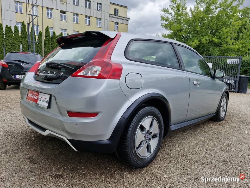 16d 115 serwis ASO bogata wersja lakier Hatchback Kraków sprzedam
