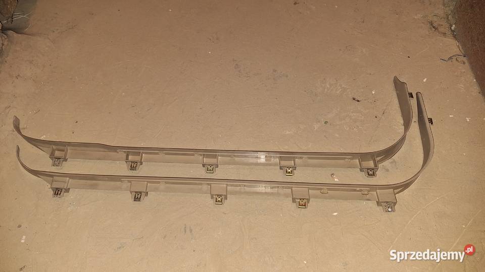 Listwy ozdobne progowe drzwi przód SAAB 95