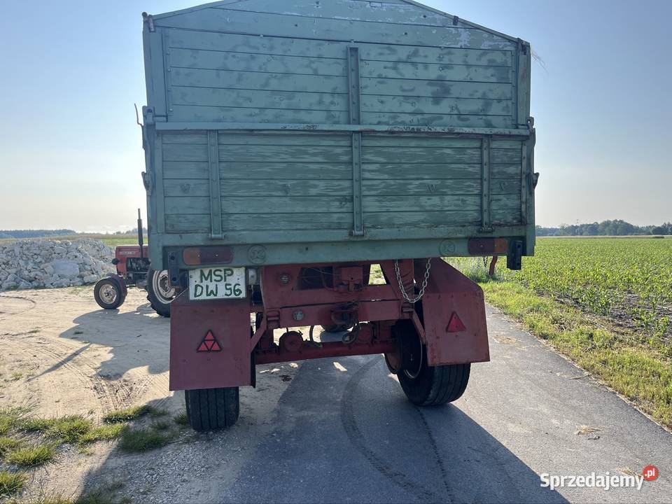 Przyczepą Rolniczą wywrotka 18 dmc Włoszczowa