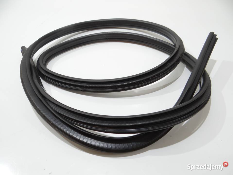 USZCZELKA DRZWI LEWY PRZÓD BMW X1 E84 LIFT Strzyżewice