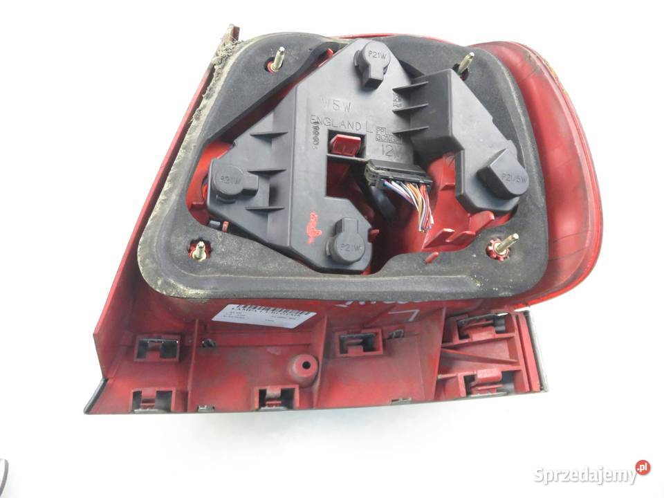 LAMPA LEWA TYLNA AUDI A4 B5
