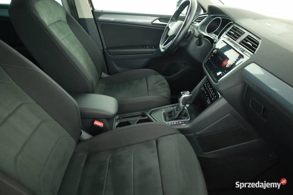 VW Tiguan 15 TSI asystent parkowania