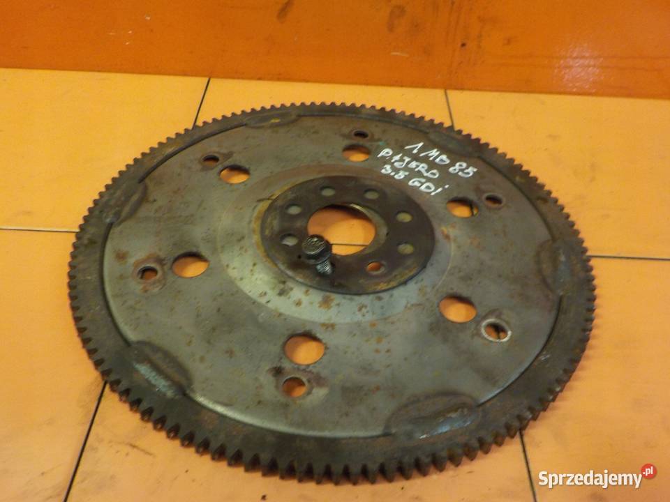 MITSUBISHI PAJERO 35 GDI 04r 203 6G74 kolo osobowe Suków sprzedam