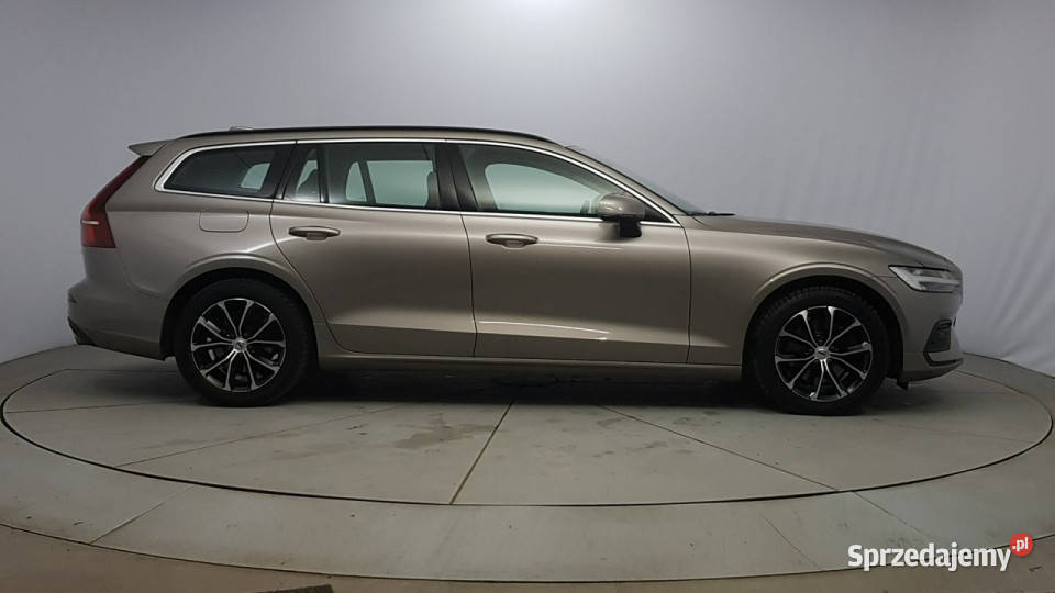 Volvo V60 B4 D Momentum Pro Z Polskiego Salonu mazowieckie