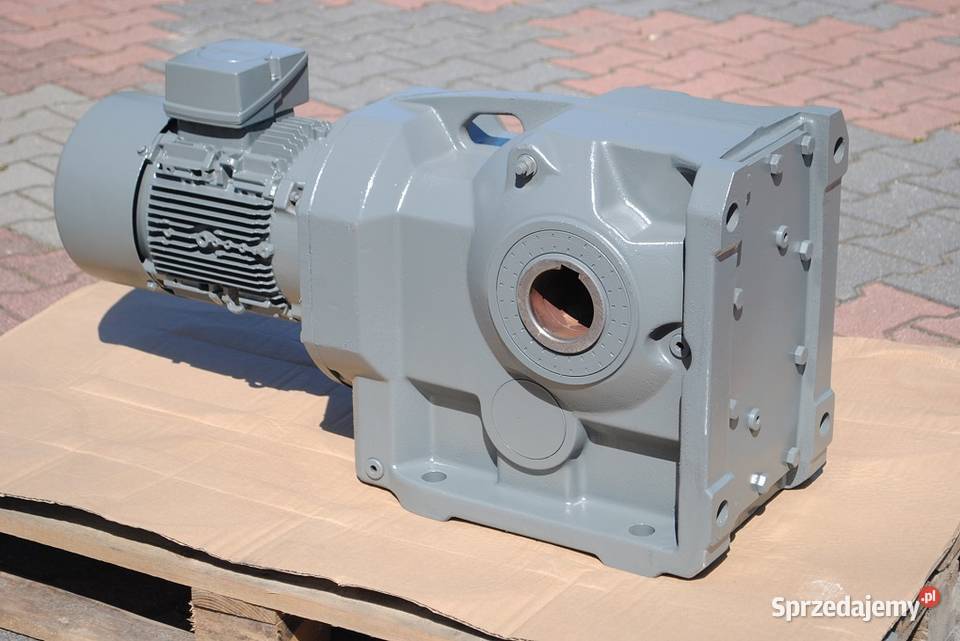 Motoreduktor kątowy 4kw 9obrmin SIEMENS
