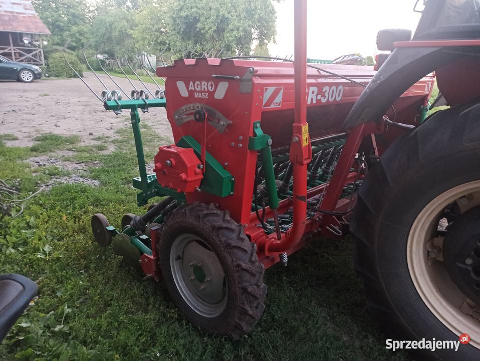 Siewnik zbożowy agro masz sr300 Maszyny rolnicze Jagodniki