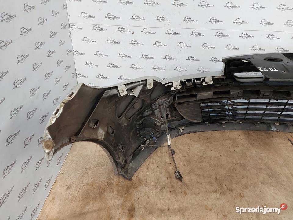 RENAULT MEGANE III 10r Zderzak przód przedni Kielce