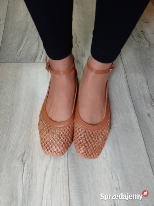 49 Brązowe siateczkowe baleriny wieczorowe z Kraków