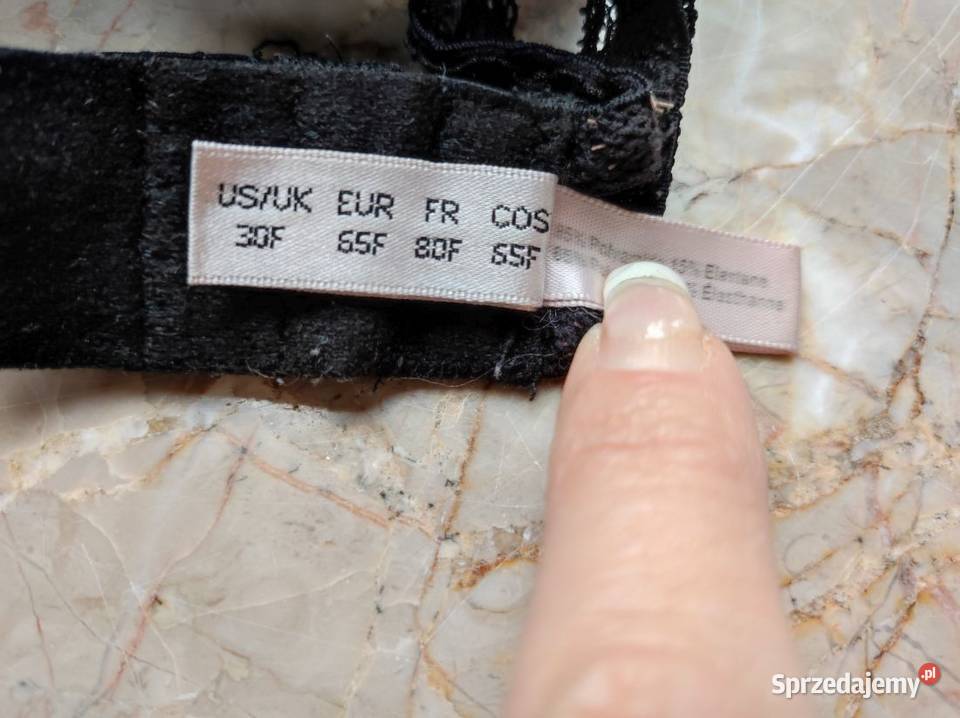 biustonosz stanik zmysłowy zniewalający sexowny Kielce